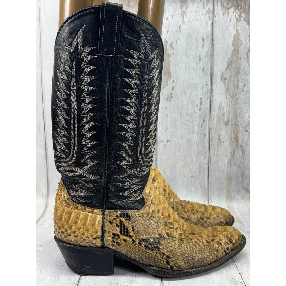 Cowtown vintage python